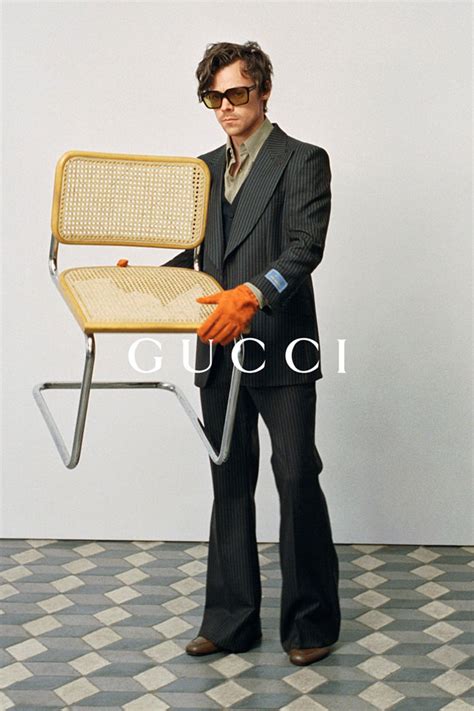 ad gucci italia|harry styles controversial Gucci ad.